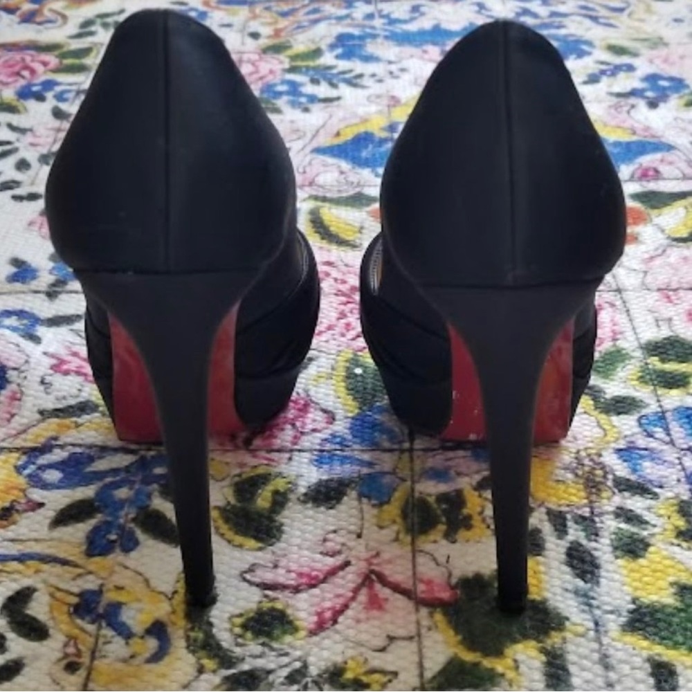 Christian Louboutin 36.5 black satin heels